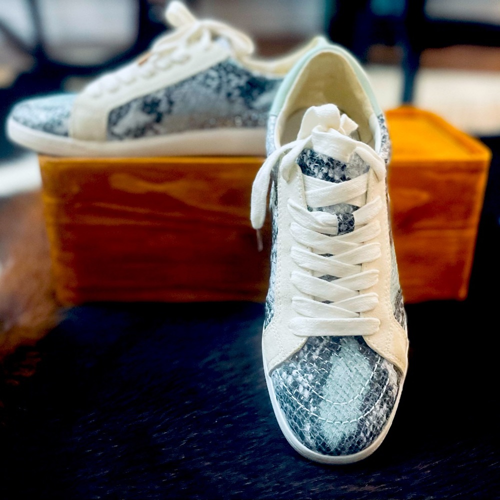 Like New | Dolce Vita Snake Print Nino | Size 7.5